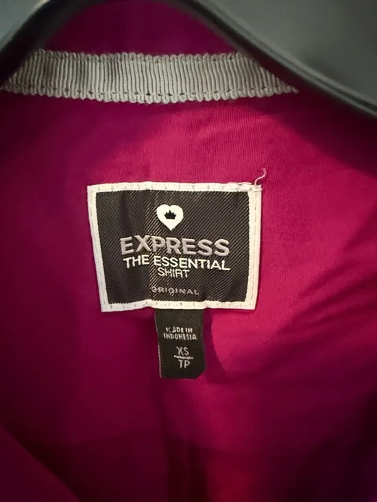 Express Magenta Button-Up Shirt - Picture 2 of 7
